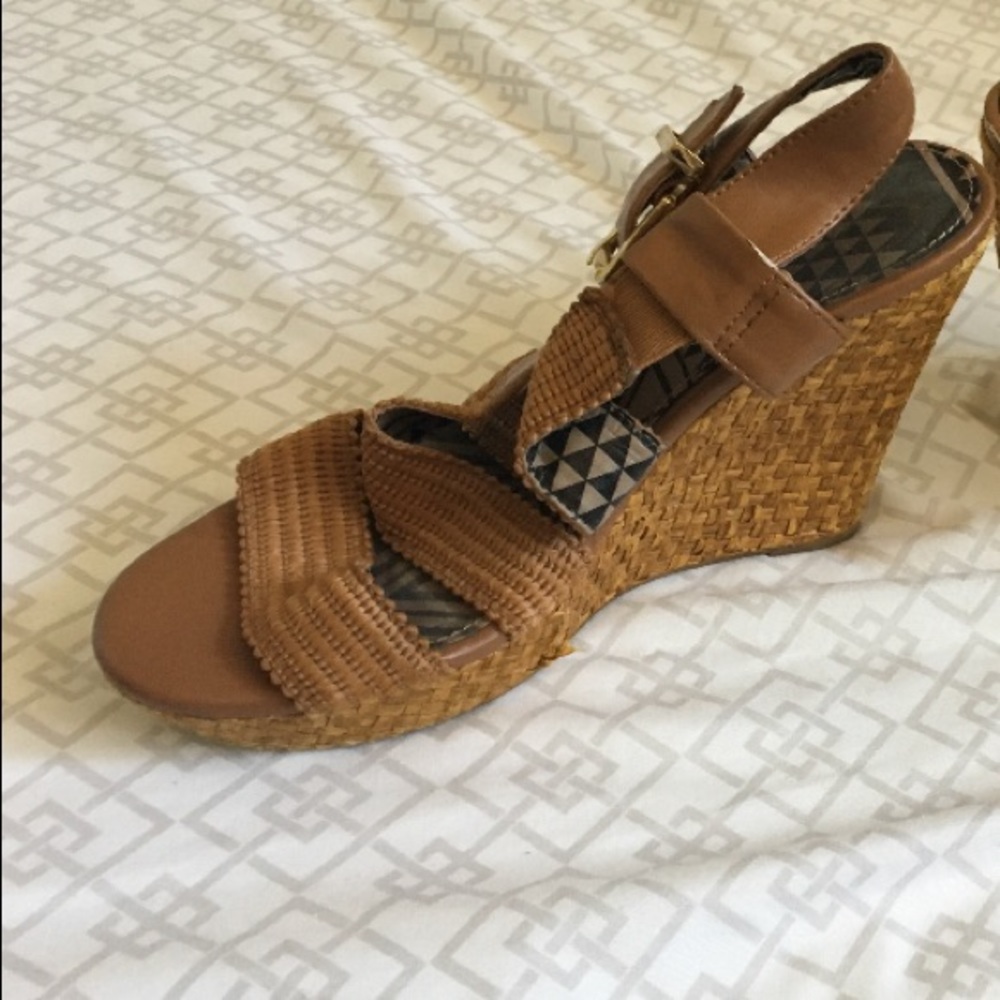 Jessica Simpson Wedges - Picture 2 of 3
